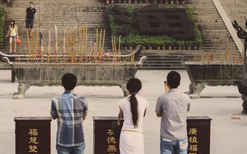 不孝父母，拜再多佛也无益