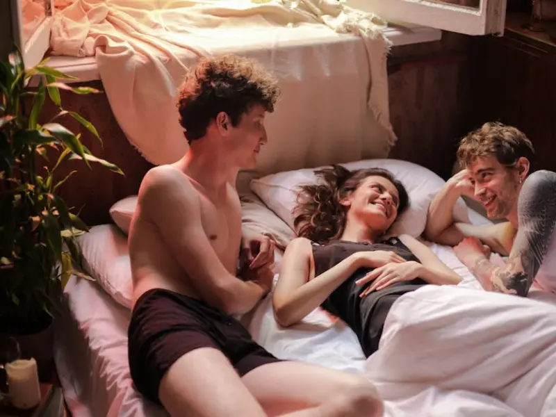 异性朋友之间，做了这3件事，即使关系纯洁也说不清了