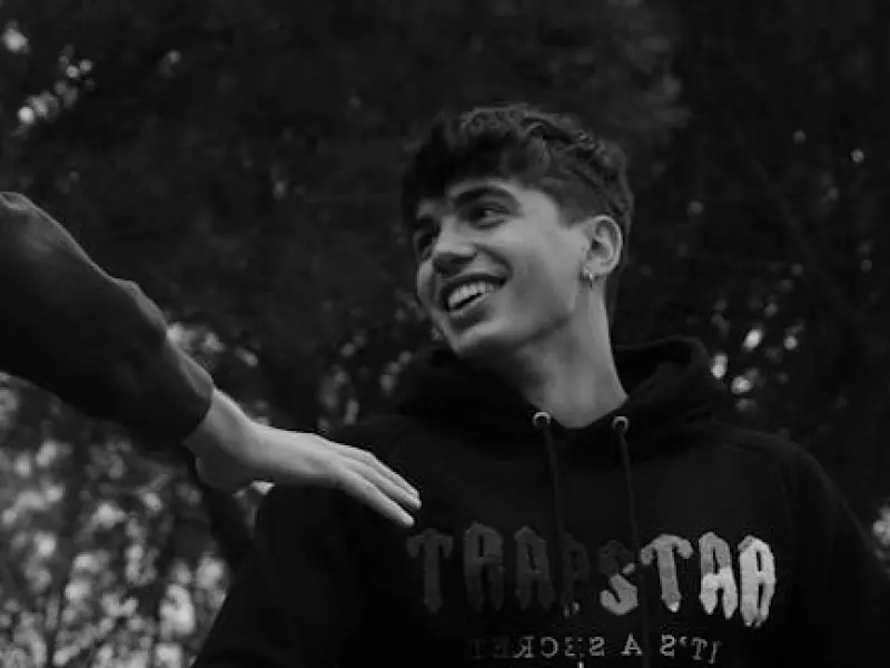 不爱就明说，干嘛要欺骗?(上)