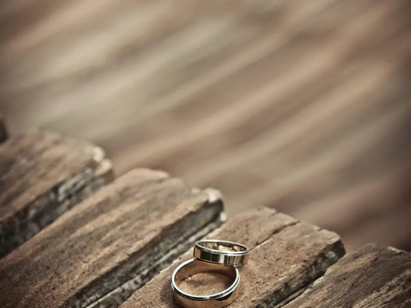 遭遇“丧偶”婚姻，情感咨询师教你应对方式！