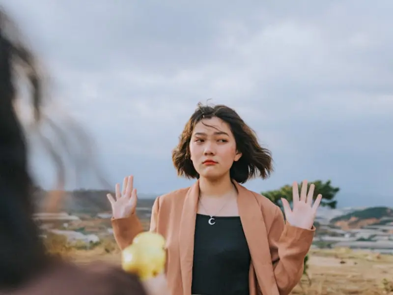 挽回失败，提出做朋友要求可以吗？  |  隔壁老王