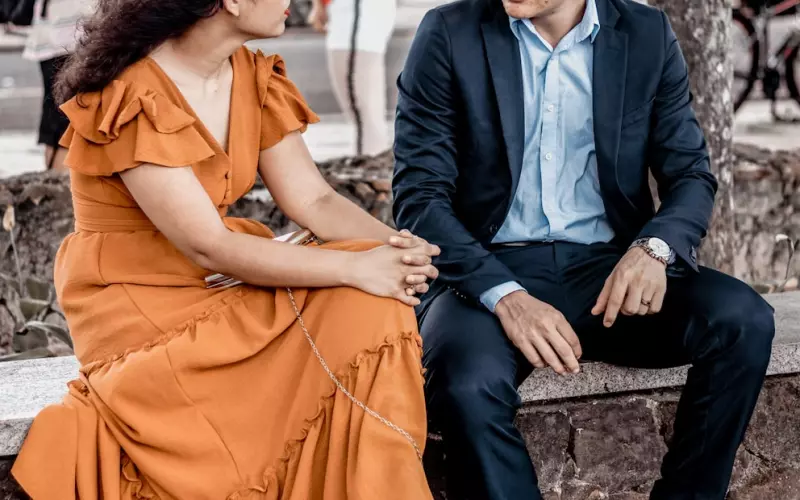 发现老公出轨了，怎么做才是正确的挽回婚姻？