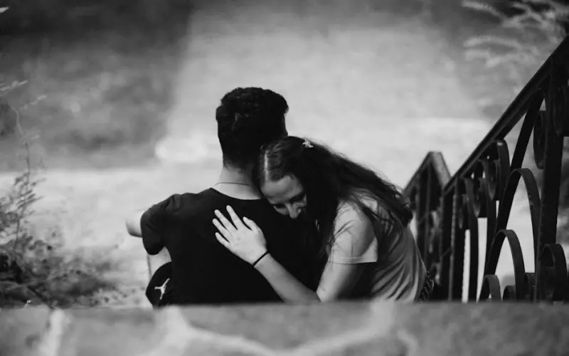 分手后仍然爱着彼此，该如何挽回爱情?