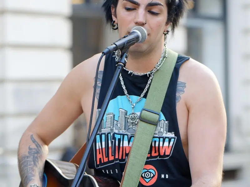 想要勾住男人心，5点修炼你的“致命吸引力”