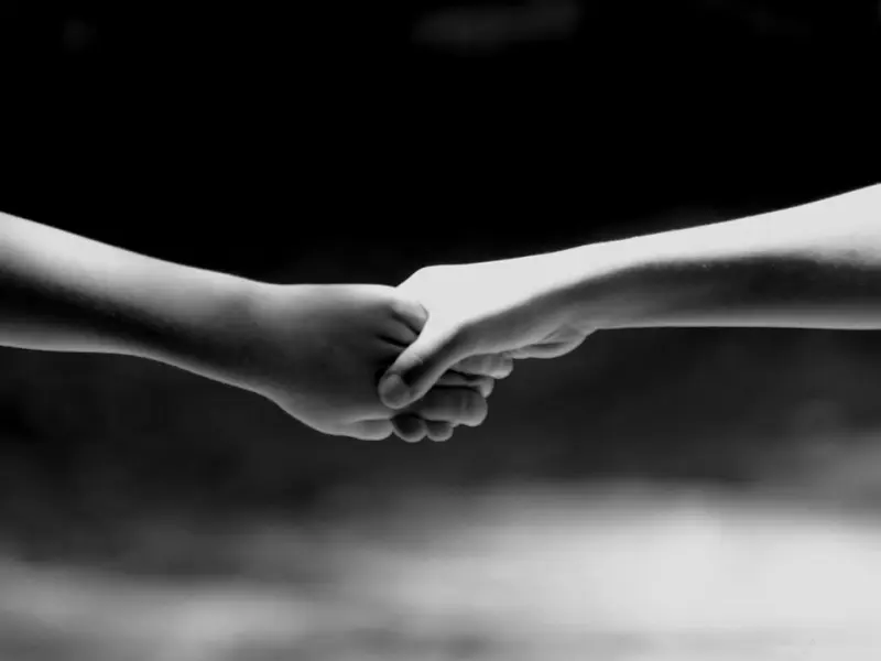 分手后想复合怎么重新聊到一起，要抓住这个切入点