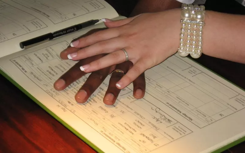 如果想拥有幸福的婚姻，一定要相信爱情。