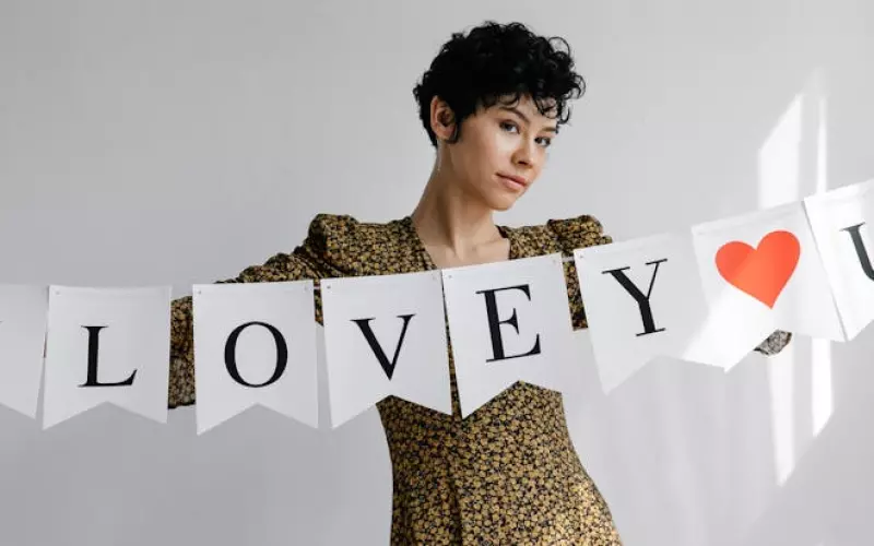 分手想挽回他的爱，千万不要做这几件事