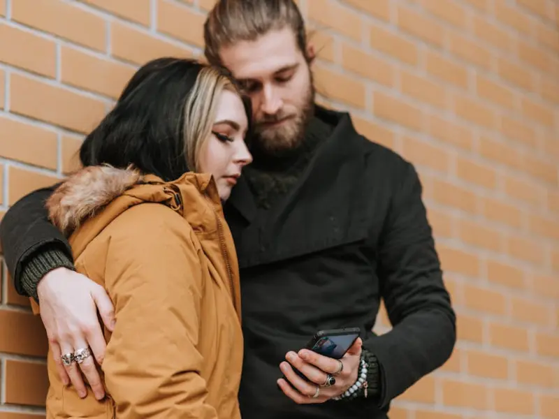 分手后想挽回女友要用对方法