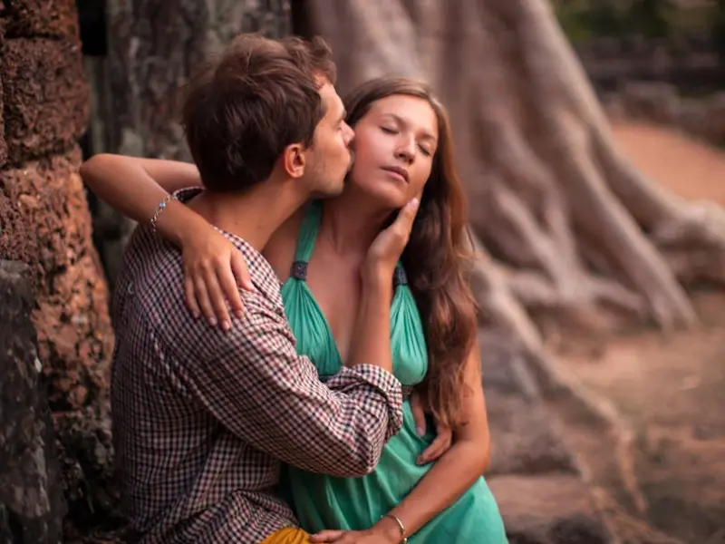 想要前任主动挽回你：女生改变这3种特质，他自然会回来跪舔你