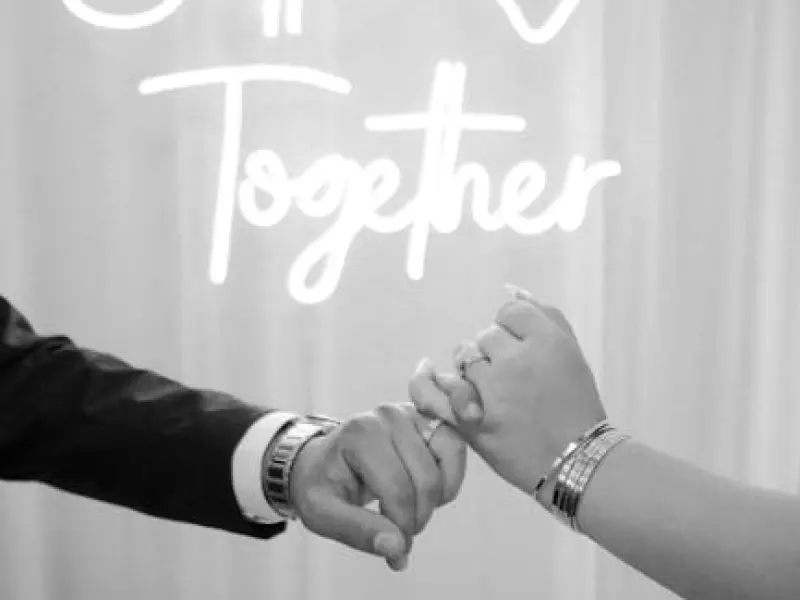 分手后前男友这样发朋友圈 说明他还爱着你!