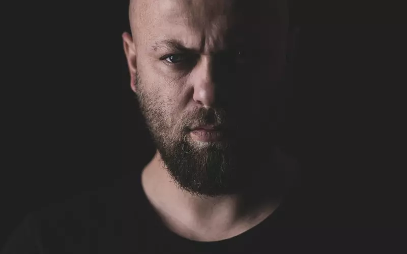 触犯老公底线，老公生气了如何挽回？关键步骤与技巧分享！