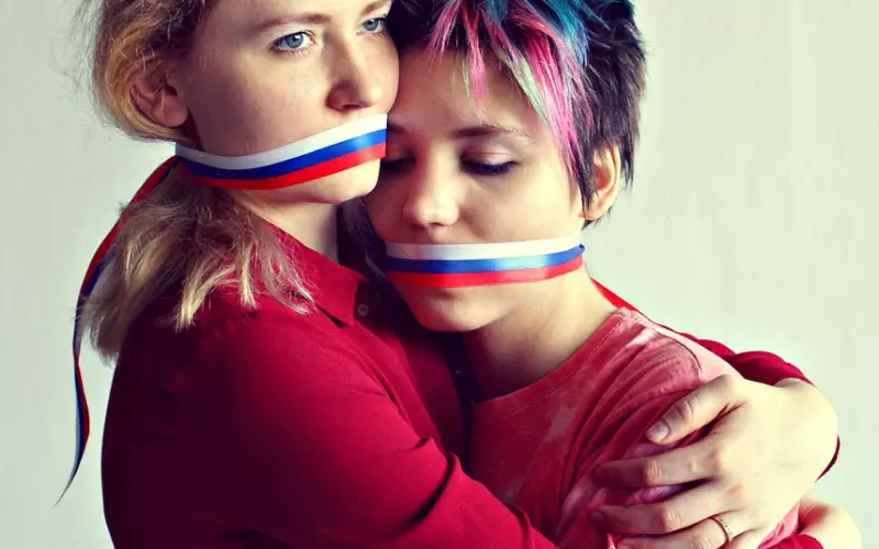 同性恋遭分手，三大挽回爱情法则可以帮到你