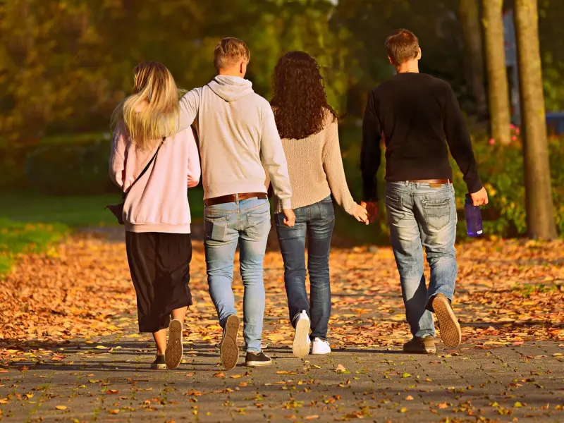 “我怕变成朋友”