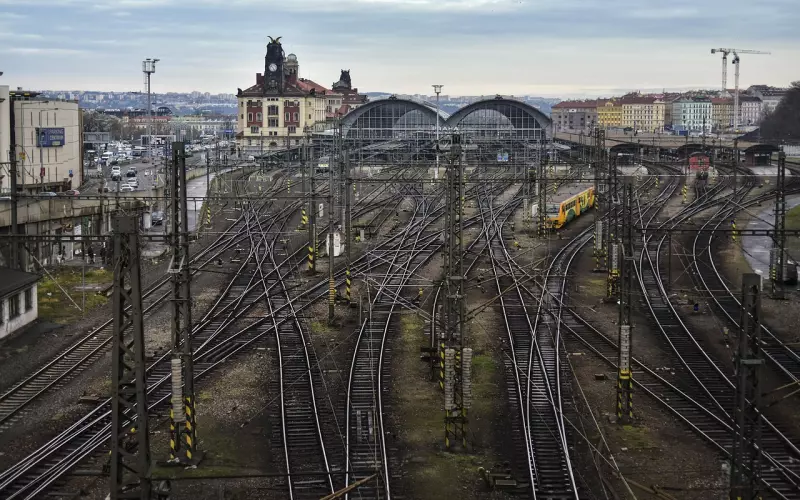 脾气拿捏不妥，是造成双方个性不合的主要因素