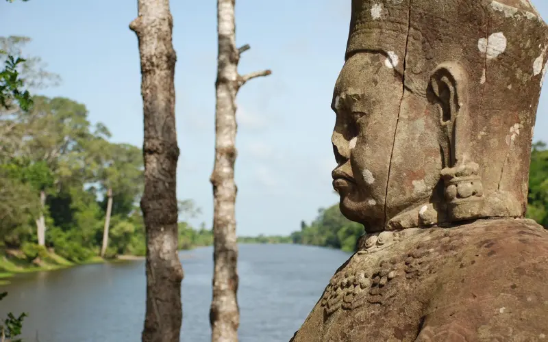 2016，吴莫愁携手百合网，同你一起脱单！