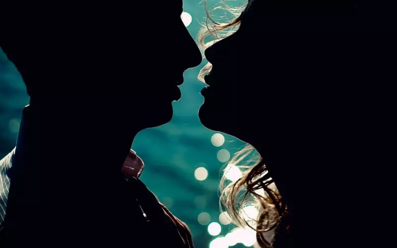 高攀关系中，女人你要如何不卑不亢