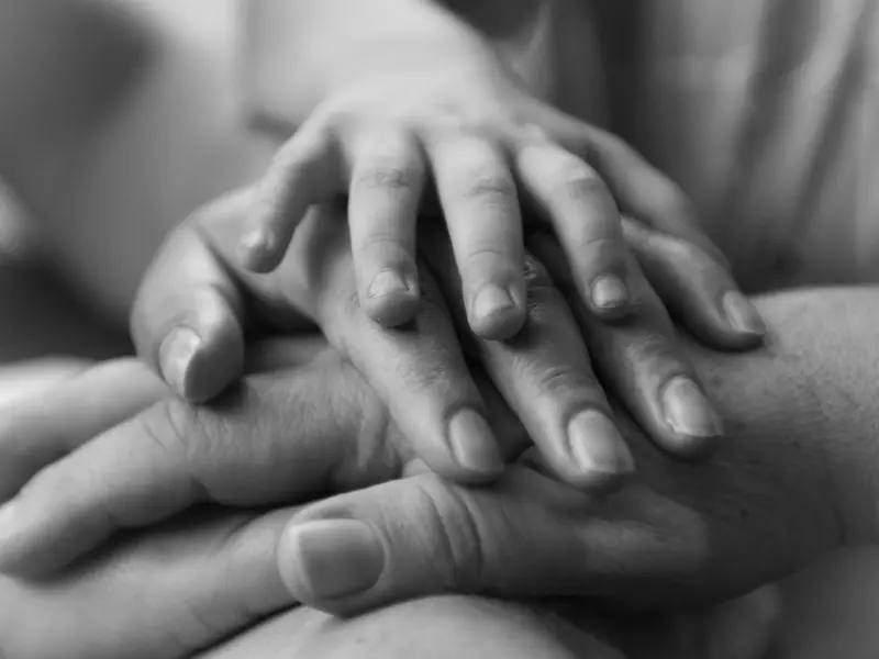 婚姻里，为什么有人总喜欢敷衍了事，能拖一会是一会？|4种逃避表现，扎心了！