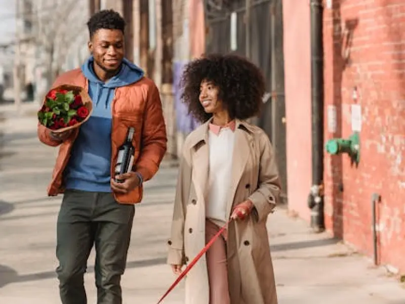 感情中，男人若是敷衍你，会有这四个细节！