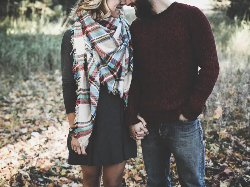 感情中，女人的这四个行为，会让男人对你“毫无抵抗力”！