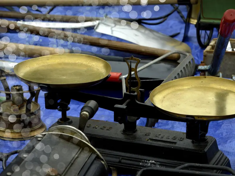 其实他身边并没有其他人了