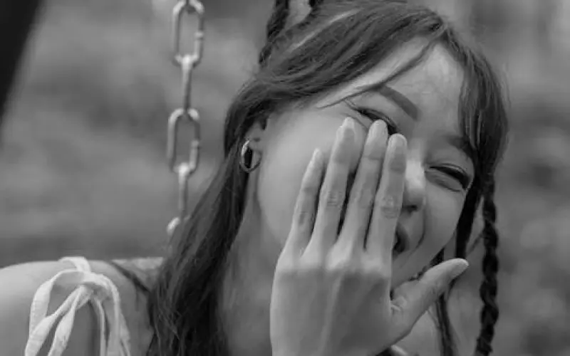 网恋谁都不联系谁(网恋笑哭)