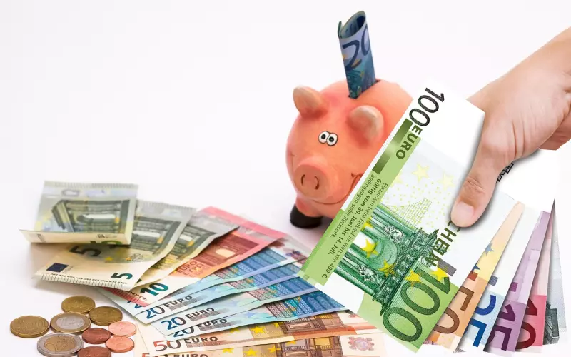 为了省钱省事，他们选择了离婚不离家，结果...