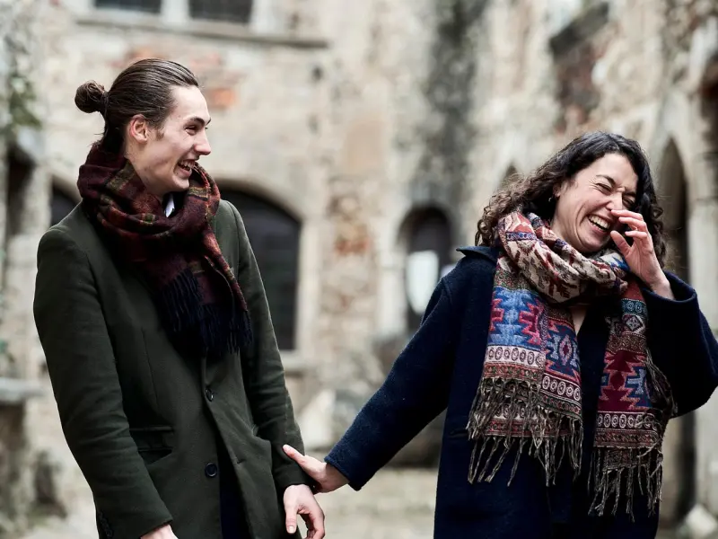 两性关系，愿意和有家庭的男人交往的，多半是以下4种女人