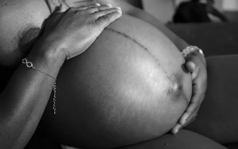 怀孕初期婆婆总是带大姑姐来家住