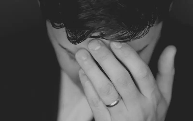 情感咨询师解读：当已婚女人爱上已婚男人，切勿越陷越深