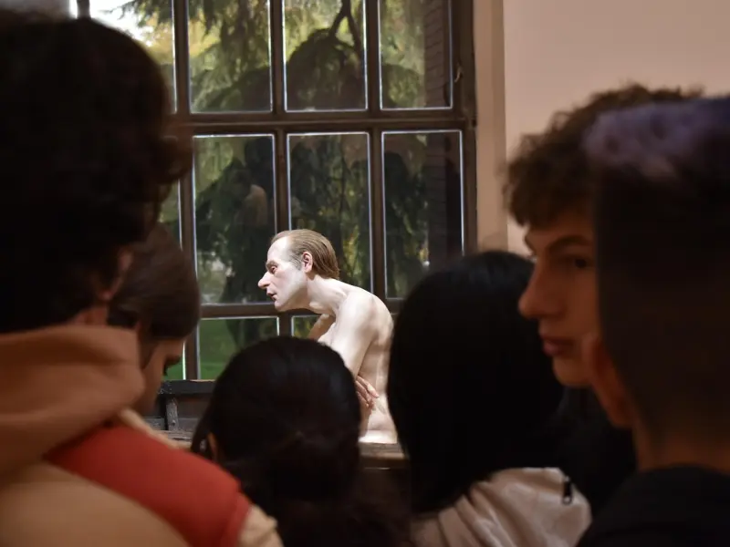 三年的感情抵不过三个月的新欢吗？