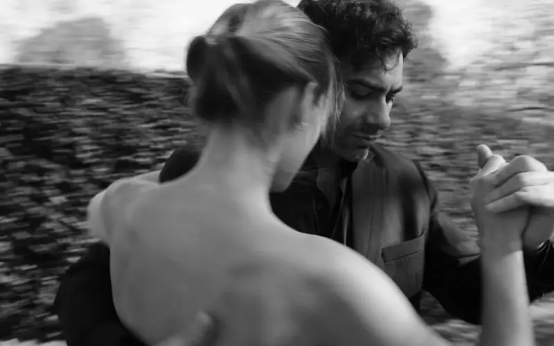 和前任婚外情是真爱吗(已婚男人和前任有婚外情)