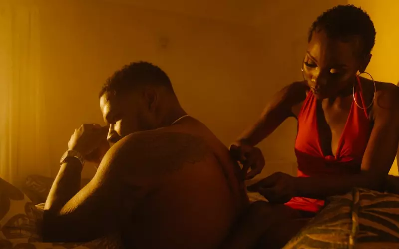 男人出轨与小三同居算犯法吗(老公出轨跟小三同居怎么取证)