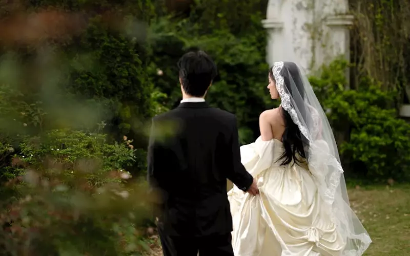 面对出轨的婚姻有必要继续吗(出轨的婚姻到底要不要继续下去)