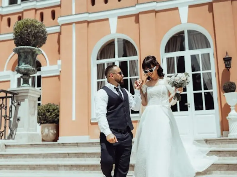 ​想嫁个有钱人算物质吗？  |  隔壁老王