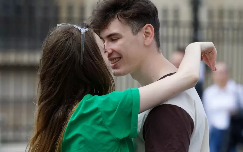 只需一次，这样约前任出来，轻松复合