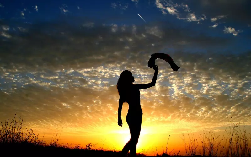 出轨的明明是他，为什么我要去付出改变？