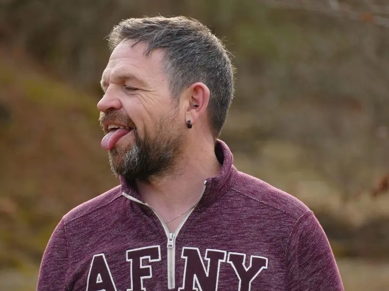 直到妻子逼我离婚，我才醒悟：在婚内出轨，只有这种结局！