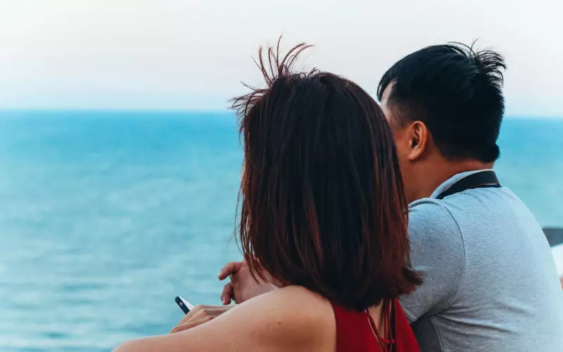 “相爱总是简单，相处太难”