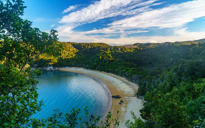 最好不要尝试去威胁一个男人。