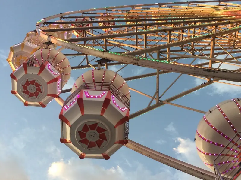 日本NHK拍摄现场：“岛国人”眼中的“中国男性把妹”