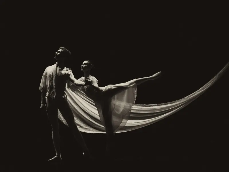 深夜话题 | 你是怎么发现另一半出轨的？