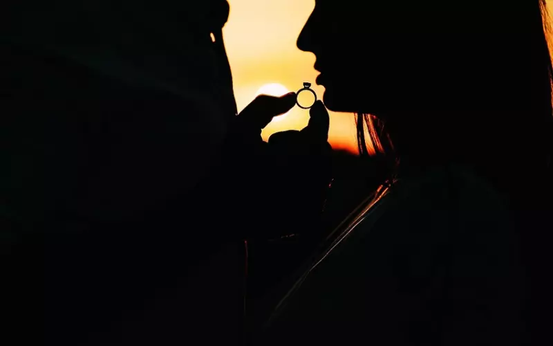 冷爱解答：临结婚我却出轨了怎么办？