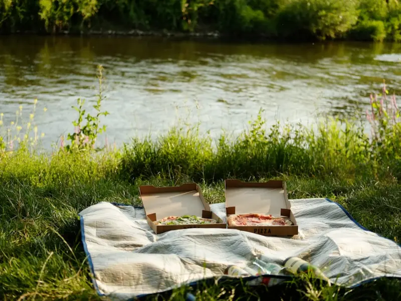 分手说还是做朋友吧！该怎么挽回？