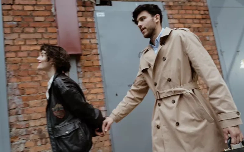 梳理一下这些年男人出轨的案件(婚外情精神出轨算不算出轨)