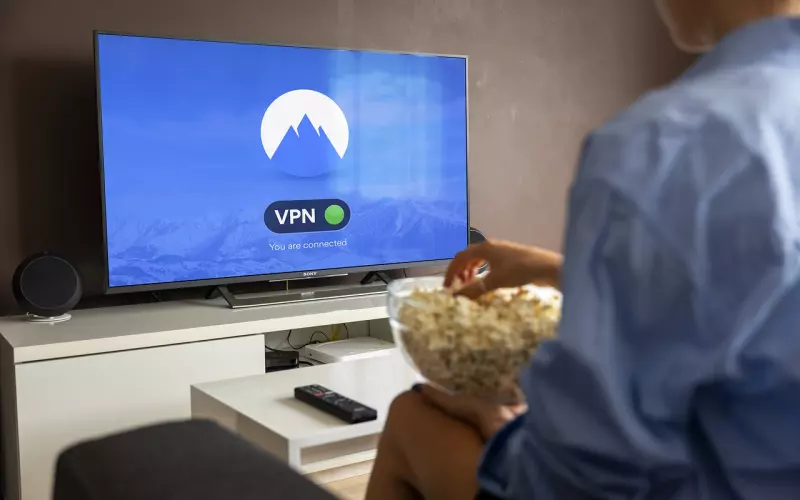 李佳琦杨幂开直播现场“翻车”引热议：高情商女人沟通都有这几点技巧！