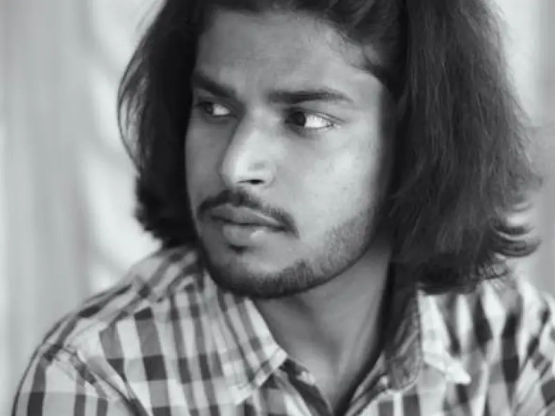 【百合爱情课堂】当女孩向你求助时