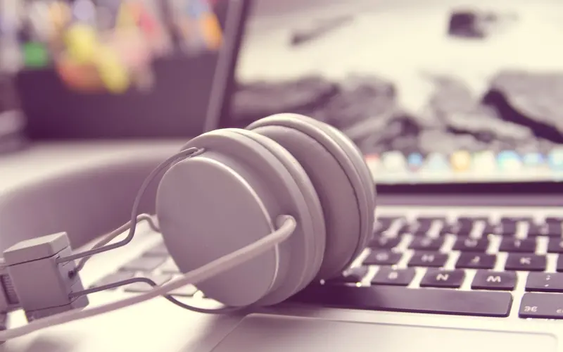 【百合短故事】爱你，只要你幸福，不需要你记得我