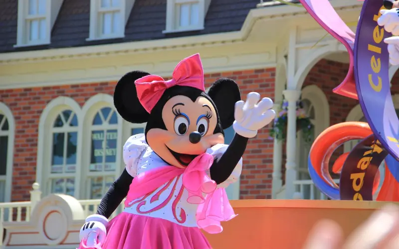 【百合给力周盘点：做二奶、养小三 不如认认真真恋爱】