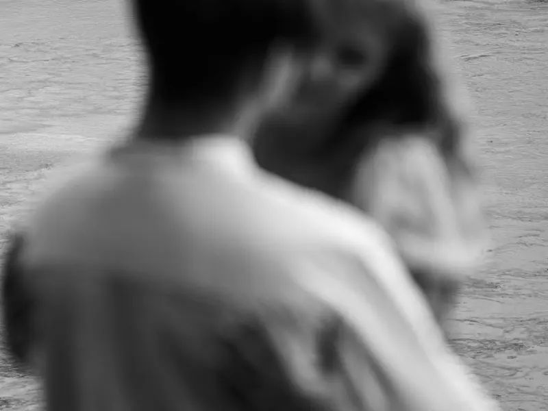 恋爱情商：明修栈道暗度陈仓，打败所有情敌