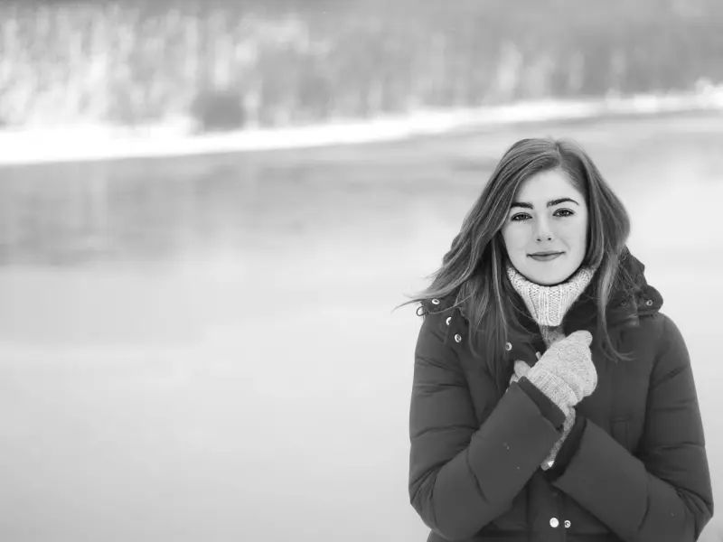 恋爱情商：这样做，引导你的男友不看美女